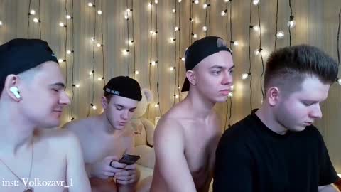 Snapshot of alexxx_d chatting on 31, 1, 2025 AlexDimaIgor online show from 31, 1, 2025