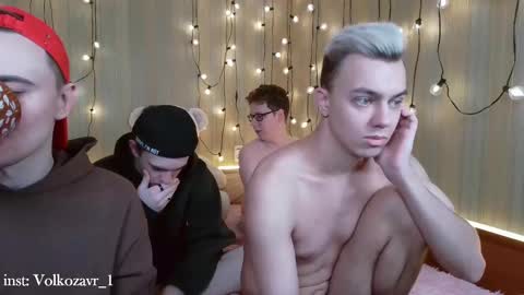 Snapshot of alexxx_d chatting on 22, 2, 2025 AlexDimaIgor online show from 22, 2, 2025
