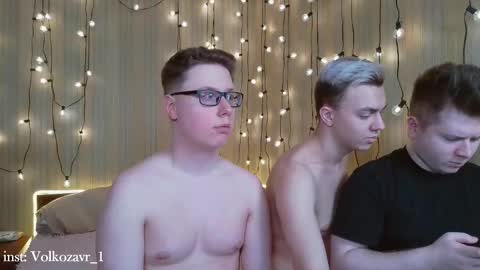 Snapshot of alexxx_d chatting on 28, 2, 2025 AlexDimaIgor online show from 28, 2, 2025