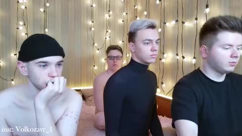 Snapshot of alexxx_d chatting on 1, 3, 2025 AlexDimaIgor online show from 1, 3, 2025
