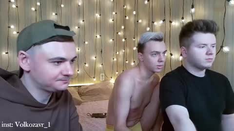 Snapshot of alexxx_d chatting on 2, 3, 2025 AlexDimaIgor online show from 2, 3, 2025