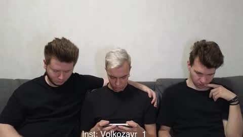Snapshot of alexxx_d chatting on 8, 9, 2025 AlexDimaIgor online show from 8, 9, 2025