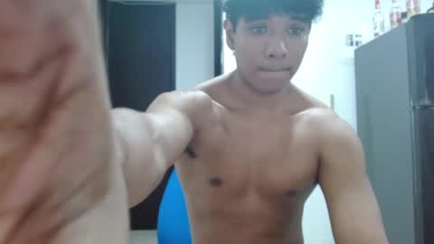 Snapshot of alfred_cantillo chatting on 26, 5, 2026 alfred_cantillo online show from 26, 5, 2026