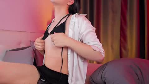 Snapshot of alfred_jones chatting on 5, 3, 2025 Alfreda online show from 5, 3, 2025