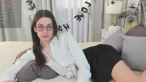 Snapshot of alfred_jones chatting on 29, 10, 2025 Alfreda online show from 29, 10, 2025