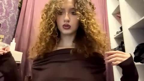 Snapshot of alfredaspagnolo chatting on 15, 11, 2025 Tatiana online show from 15, 11, 2025