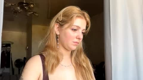 Snapshot of alfrediamalcom chatting on 7, 10, 2025 Maria online show from 7, 10, 2025
