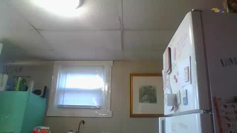 Snapshot of ali_tayler chatting on 12, 10, 2025 ali_tayler online show from 12, 10, 2025