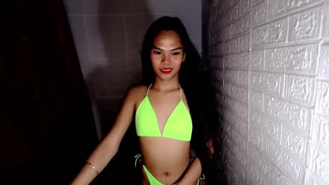 Snapshot of aliahadams chatting on 6, 3, 2025 ALIAH online show from 6, 3, 2025