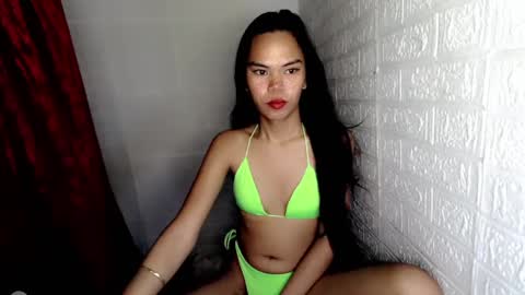 Snapshot of aliahadams chatting on 6, 3, 2025 ALIAH online show from 6, 3, 2025