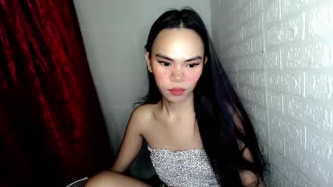 Snapshot of aliahadams chatting on 7, 3, 2025 ALIAH online show from 7, 3, 2025