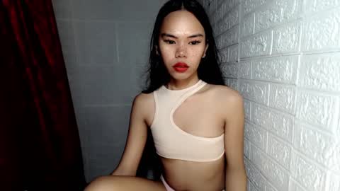 Snapshot of aliahadams chatting on 9, 3, 2025 ALIAH online show from 9, 3, 2025