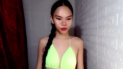 Snapshot of aliahadams chatting on 9, 3, 2025 ALIAH online show from 9, 3, 2025