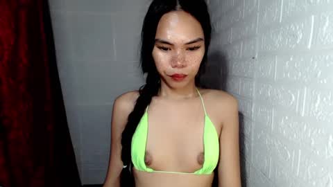 Snapshot of aliahadams chatting on 9, 3, 2025 ALIAH online show from 9, 3, 2025