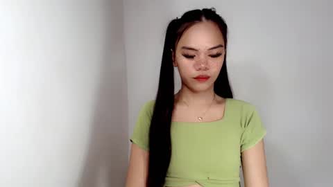 Snapshot of aliahadams chatting on 1, 10, 2025 ALIAH online show from 1, 10, 2025