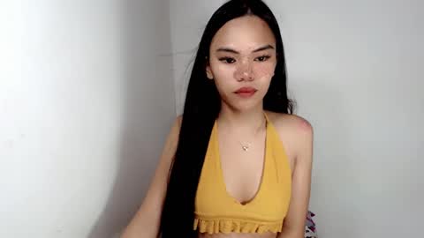 Snapshot of aliahadams chatting on 3, 10, 2025 ALIAH online show from 3, 10, 2025