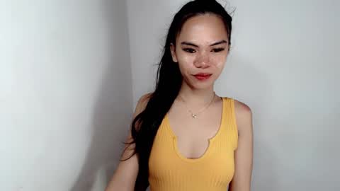 Snapshot of aliahadams chatting on 8, 10, 2025 ALIAH online show from 8, 10, 2025