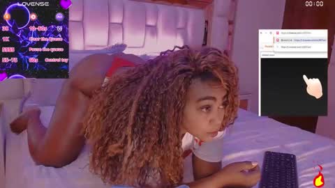 Snapshot of aliana_ross chatting on 5, 10, 2025 aliana_ross online show from 5, 10, 2025