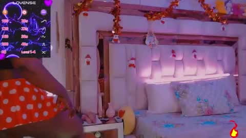 Snapshot of aliana_ross chatting on 14, 12, 2025 aliana_ross online show from 14, 12, 2025