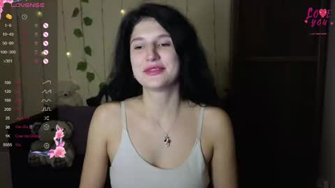 Snapshot of alianna_solo_kiss chatting on 12, 3, 2025 Alianna online show from 12, 3, 2025