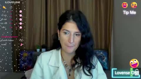 Snapshot of alianna_solo_kiss chatting on 1, 11, 2025 Alianna online show from 1, 11, 2025