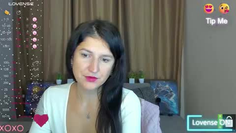 Snapshot of alianna_solo_kiss chatting on 11, 11, 2025 Alianna online show from 11, 11, 2025