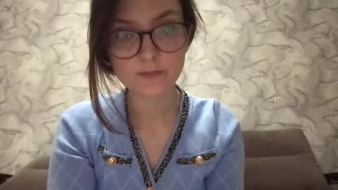 alice00777 online show from 18, 11, 2025