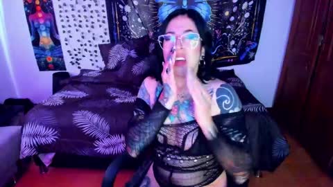 Snapshot of alice666f chatting on 25, 4, 2026 ALiCE ROSE online show from 25, 4, 2026