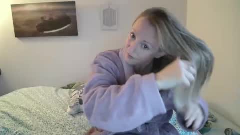 Snapshot of alice8363 chatting on 9, 12, 2024 Alice online show from 9, 12, 2024