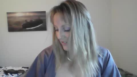 Snapshot of alice8363 chatting on 2, 1, 2025 Alice online show from 2, 1, 2025