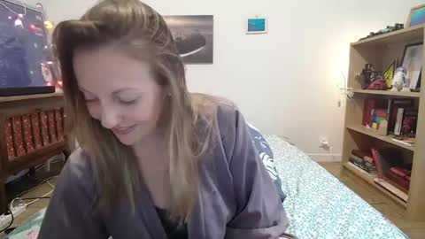 Snapshot of alice8363 chatting on 21, 10, 2025 Alice online show from 21, 10, 2025