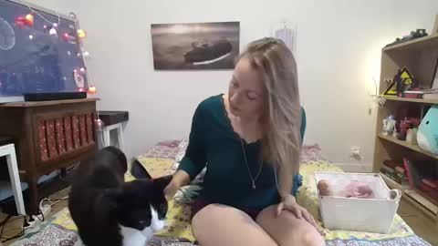 Snapshot of alice8363 chatting on 24, 10, 2025 Alice online show from 24, 10, 2025