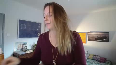 Snapshot of alice8363 chatting on 2, 11, 2025 Alice online show from 2, 11, 2025