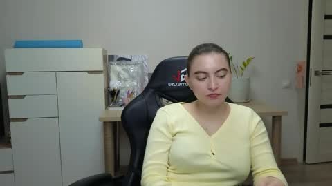 Snapshot of alice_________________________ chatting on 18, 4, 2026 Alice online show from 18, 4, 2026