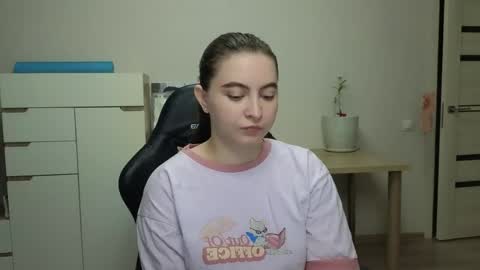 Snapshot of alice_________________________ chatting on 30, 4, 2026 Alice online show from 30, 4, 2026
