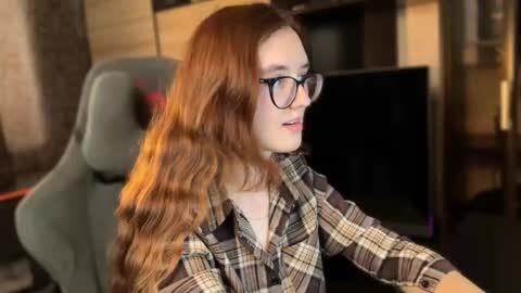 Snapshot of alice_alarcon chatting on 18, 10, 2025 Hey Im Alice online show from 18, 10, 2025