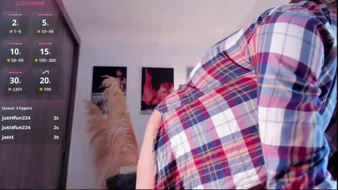 Snapshot of alice_barry chatting on 26, 11, 2025 Alice online show from 26, 11, 2025