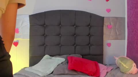  Alice Evans online show from 11, 3, 2025