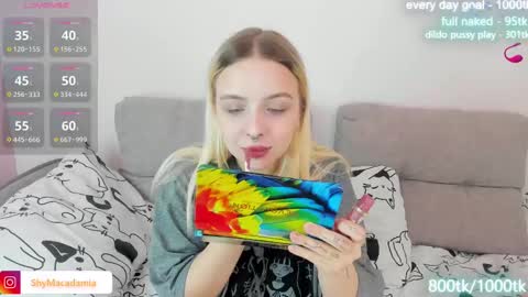 alice_halle online show from 9, 3, 2025