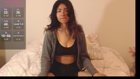 Snapshot of alice_middle01 chatting on 10, 11, 2025 Alice online show from 10, 11, 2025