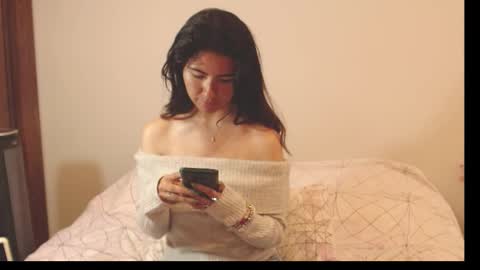 Snapshot of alice_middle01 chatting on 11, 11, 2025 Alice online show from 11, 11, 2025