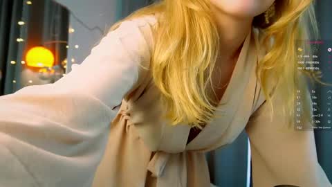Snapshot of alice_tucci chatting on 19, 5, 2026 Alice online show from 19, 5, 2026