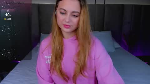 Snapshot of alice_wander chatting on 13, 9, 2025 Alice online show from 13, 9, 2025