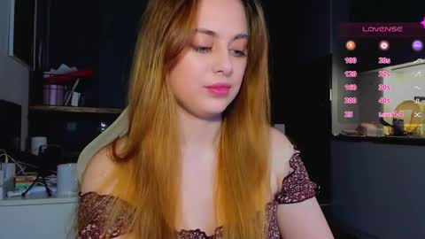 Snapshot of alice_wander chatting on 16, 5, 2026 Alice online show from 16, 5, 2026