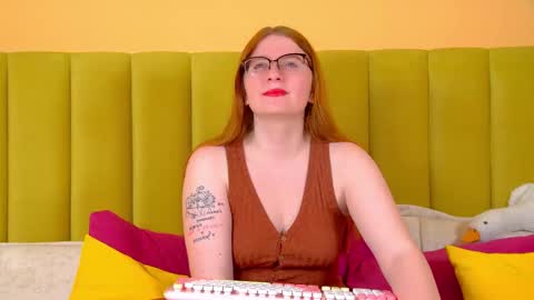 Snapshot of aliceallisons chatting on 20, 9, 2025 Alice online show from 20, 9, 2025