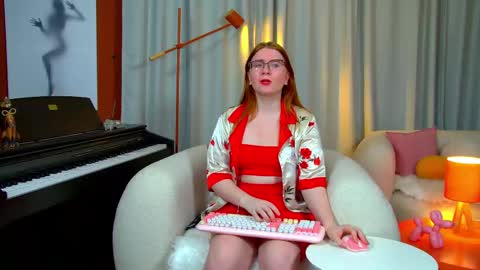 Snapshot of aliceallisons chatting on 30, 9, 2025 Alice online show from 30, 9, 2025