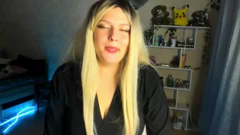 Snapshot of alicecaseyy chatting on 15, 10, 2025 AliceCasey online show from 15, 10, 2025