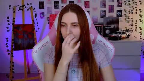 Snapshot of alicecharmy chatting on 8, 3, 2025 alicecharmy online show from 8, 3, 2025