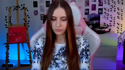 Snapshot of alicecharmy chatting on 13, 9, 2025 alicecharmy online show from 13, 9, 2025