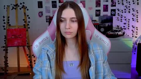 Snapshot of alicecharmy chatting on 18, 9, 2025 alicecharmy online show from 18, 9, 2025